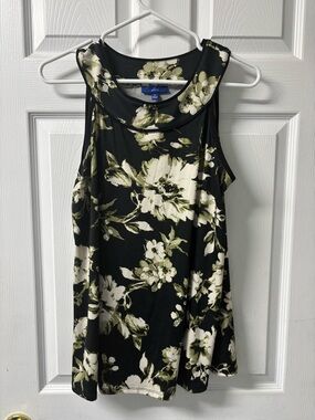 Apt. 9 Black Floral Sleeveless Shell with Olive & Cream Blooms Women’s Size M